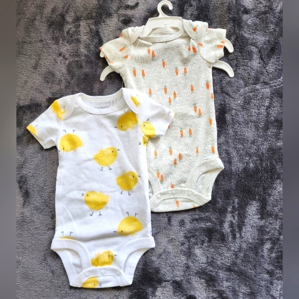 NWT baby boy/ girl Carter's 2pk Easter Chick & Carrots bodysuit, newborn, 6 Mnt